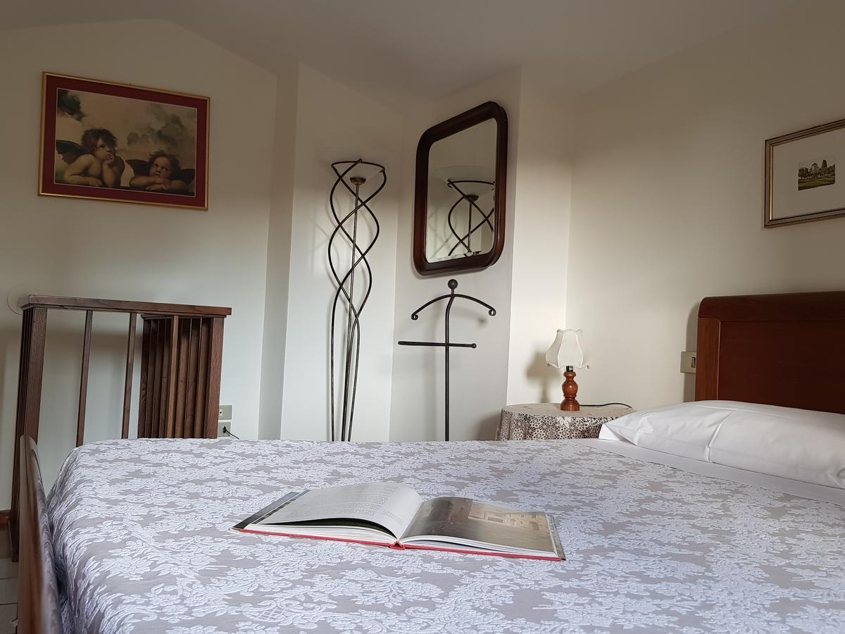 Guest House Il Giardino Colle Val D'Elsa Exterior photo